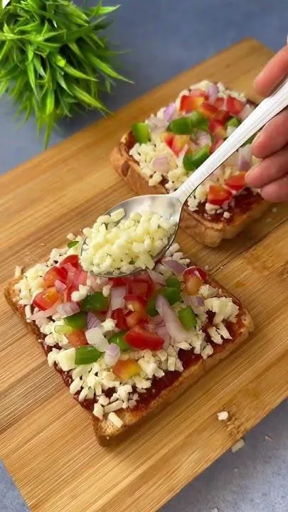 Mix Veg Pizza Sandwich