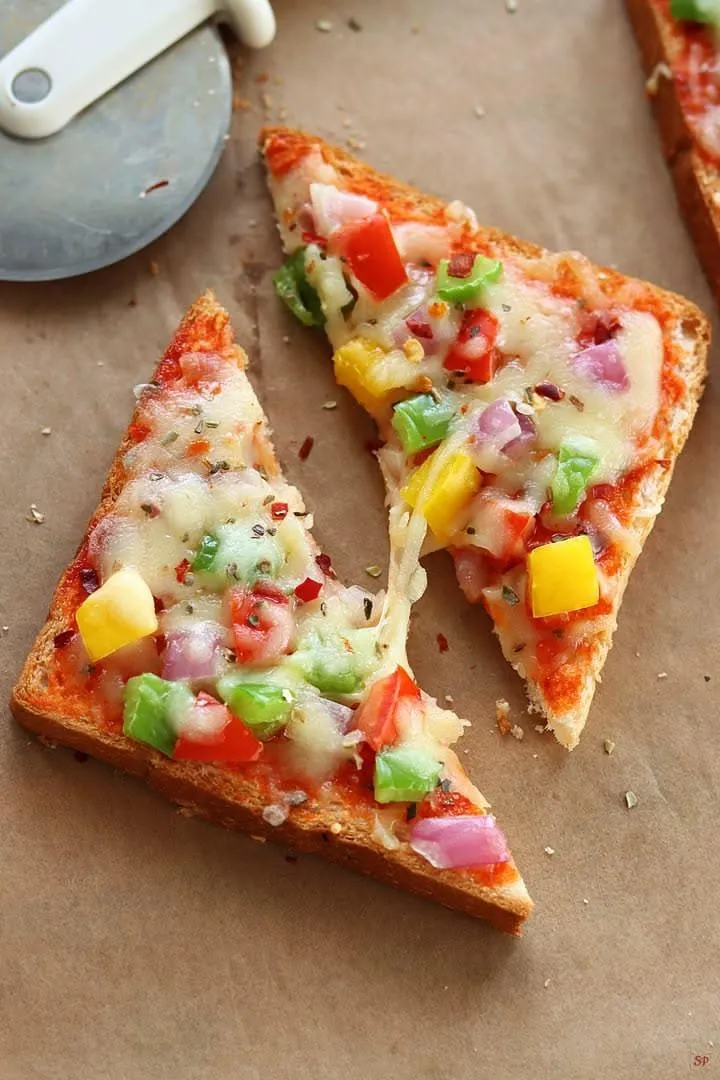 Veg Cheese Garlic Pizza Sandwich