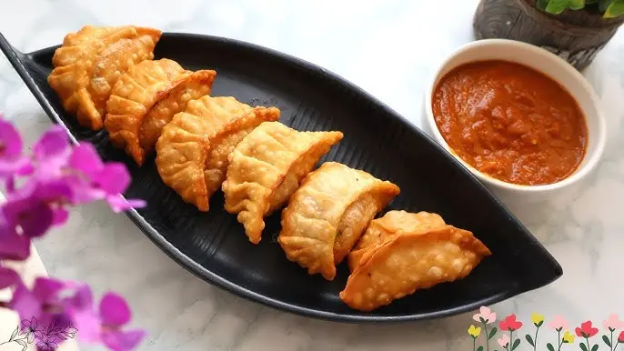 Momos