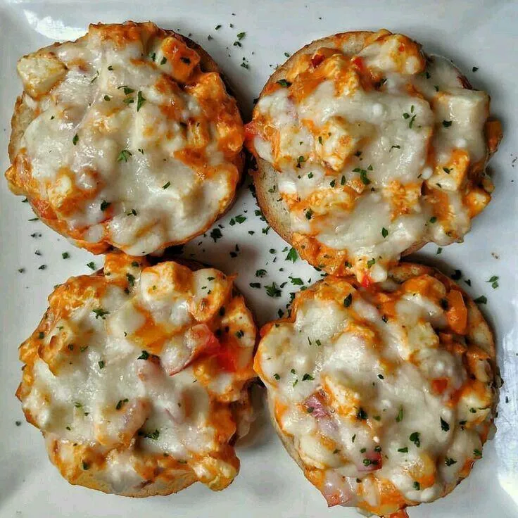 Paneer Tandoori Garlic Bread