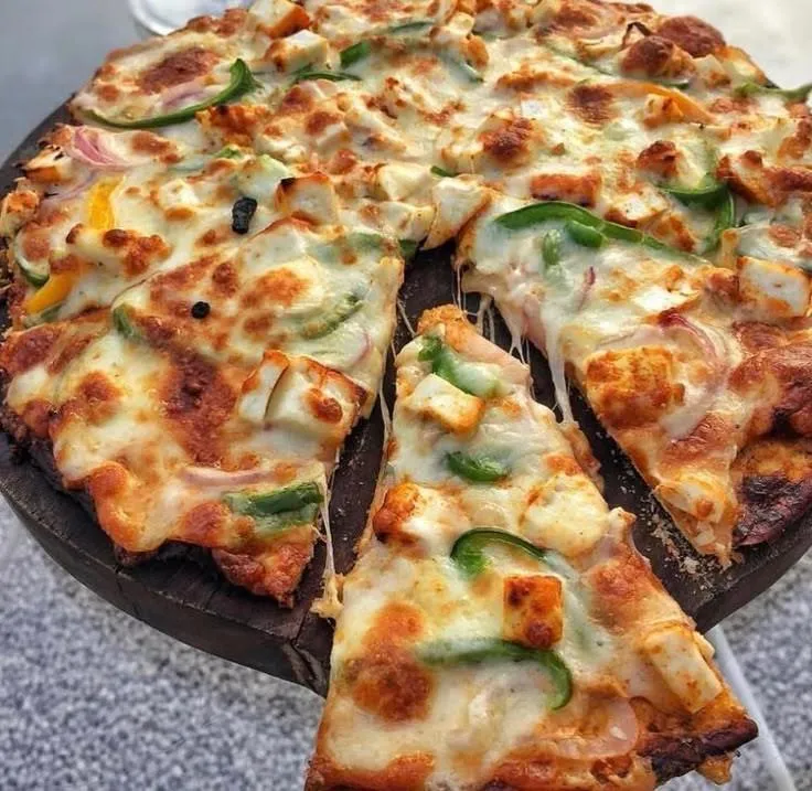 Paneer Cheese Pizza