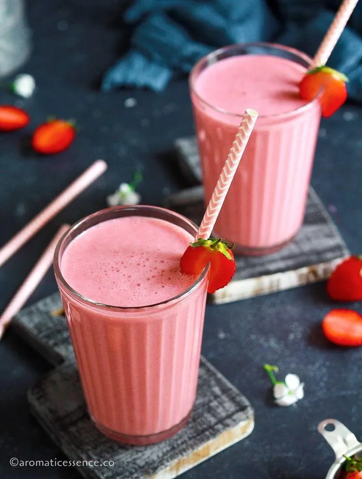 Strawberry Lassi